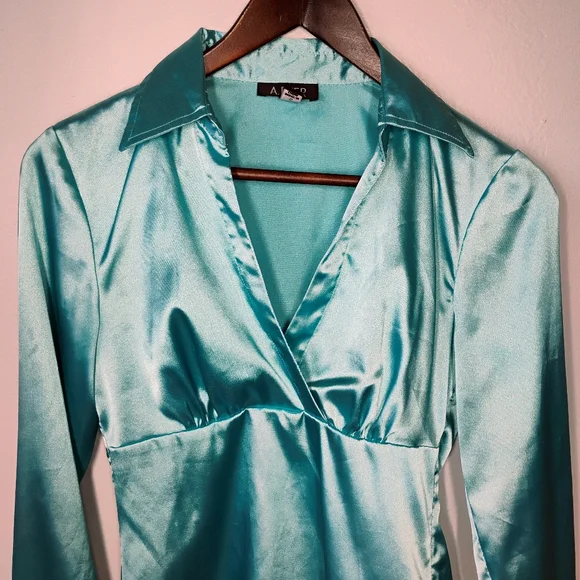 SOLD A Byer Y2K Satin Babydoll Top Women Medium Teal Blue Aquamarine Mermaidcore - Picture 3 of 11